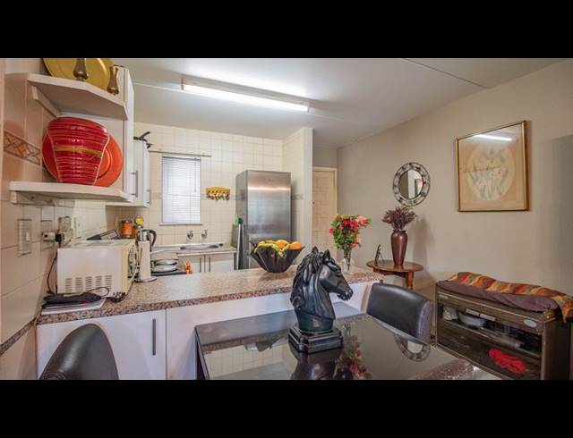 2 BEDROOM APARTMENT FOR SALE IN BEDFORD GARDENS